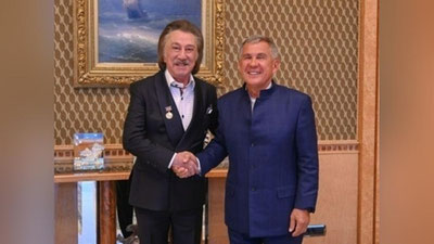 'Farrux Zokirovga Tatariston xalq artisti unvoni berildi'ning rasmi