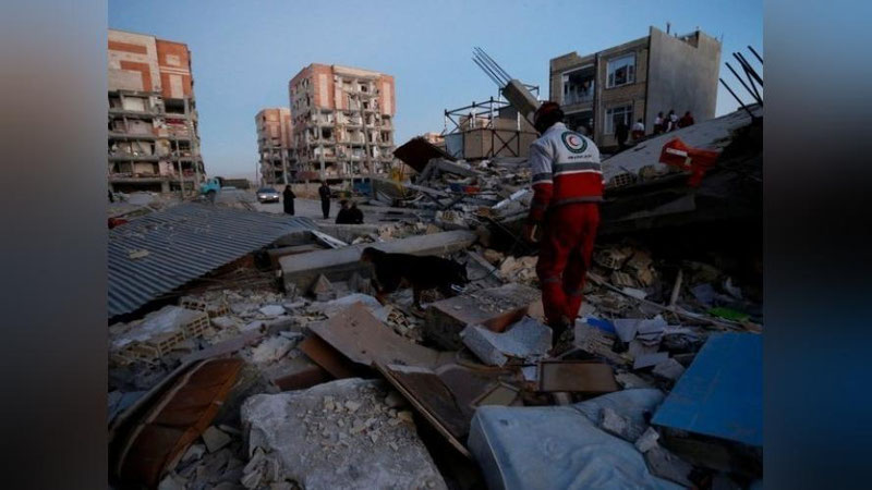 'Eron shimoli-g`arbidagi zilzilada 800 dan ortiq kishi jabrlandi'ning rasmi