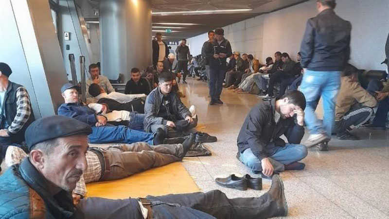 'Navbat O`zbekiston fuqarolariga'ning rasmi