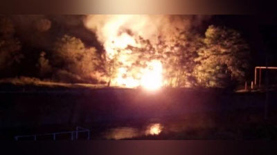 Изрображение 'Нарушитель, сжигавший строительный мусор в Пскенте, был оштрафован (видео)'