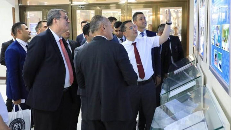 'Turkiya delegasiyasi O`zbekiston IIV akademiyasi bilan tanishdi'ning rasmi