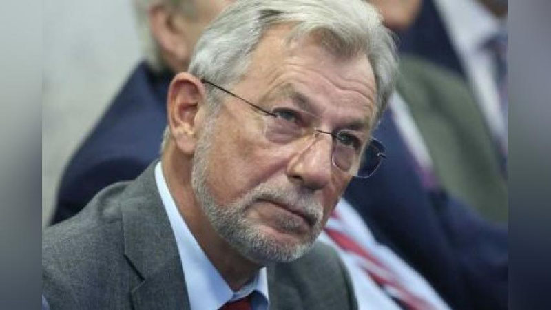 'Микробиолог олим: "Эмлаш ва вакцина сотиш масаласи аллақачон сиёсий ўйинга айланиб кетди. Ҳозирча эмланмаслик керак"'ning rasmi