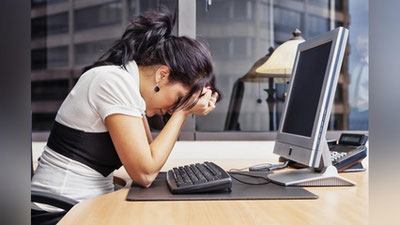 'SSV kompyuter qarshisida ko`p o`tirishning zararli oqibatlaridan ogohlantirdi'ning rasmi