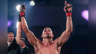 'Маҳмуд Мурадовнинг жанги Ўзбекистонда тўғридан-тўғри намойиш этилади'ning rasmi