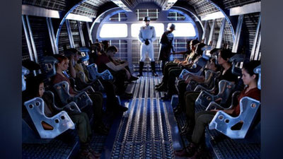 'Yuzlab odamlar tirik qolish uchun kurashishadi 'ning rasmi