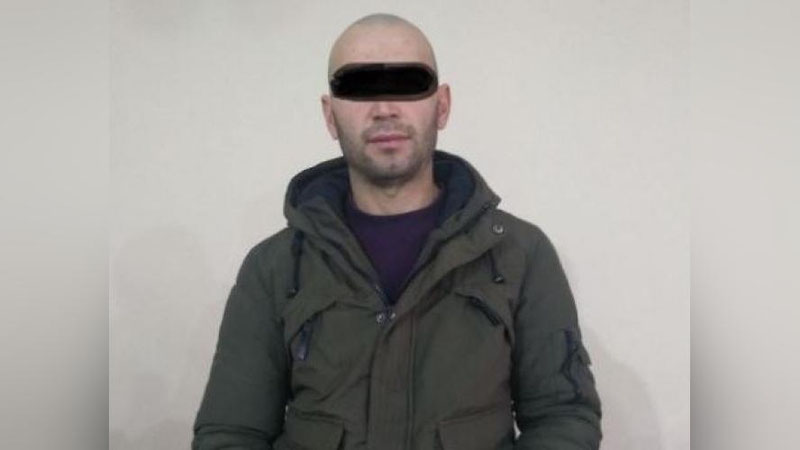 'Yana bir haydovchi inspektorning “bodi kamera”sini yulib oldi'ning rasmi