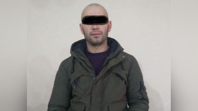 'Yana bir haydovchi inspektorning “bodi kamera”sini yulib oldi'ning rasmi