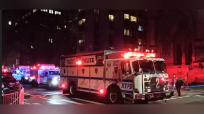 'Rojdestvo bayrami so`nggida Nyu-Yorkdagi Ilohiy soborga noma`lum shaxs o`q uzdi'ning rasmi