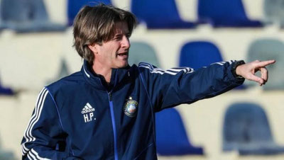 '«Paxtakor»ga gollandiyalik yangi bosh murabbiy tayinlandi'ning rasmi