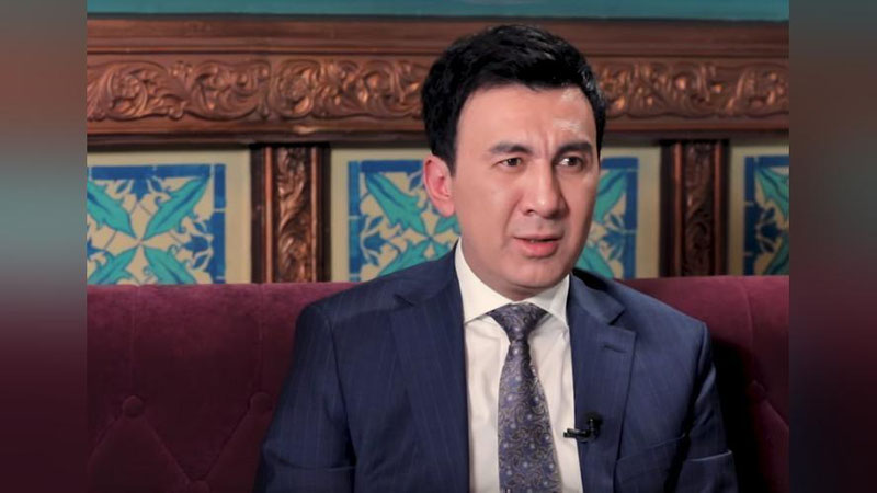 'Ботир Қодиров онаси ҳаётдан кўз юмган пайт қаерда бўлгани ҳақидаги ҳақиқатни сўзлаб берди (видео)'ning rasmi