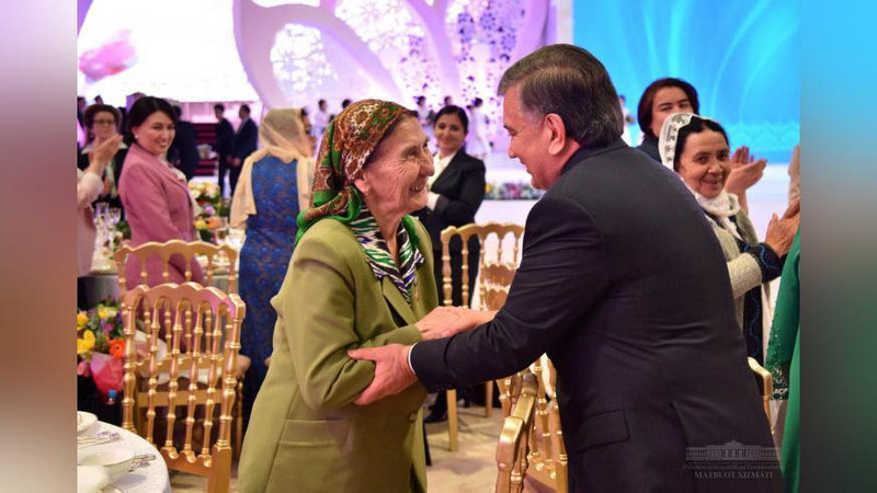 'Ayol — nafosat gulshani'ning rasmi
