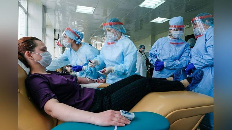 'Россиялик шифокор коронавируснинг "севимли органлари" ҳақида маълумот берди'ning rasmi