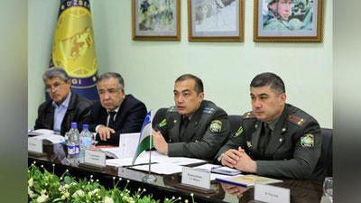 'Tojikiston O`zbekiston hududi orqali harbiy yuklarning olib o`tilishini muhokama qildi'ning rasmi