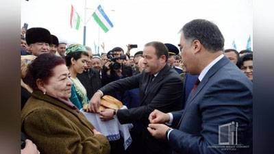 'Фоторепортаж: “Жартепа” ва “Саразм” ўтказиш пунктлари очилиши'ning rasmi