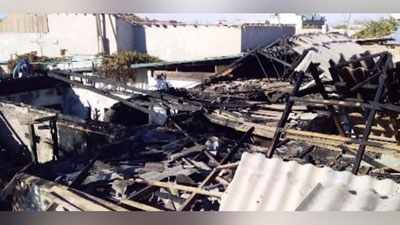 'Navoiyda bir ko`chada joylashgan uchta xonadonda yong`in sodir bo`ldi (video)'ning rasmi