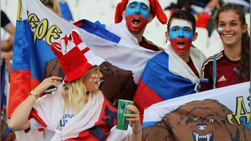 'Britaniya OAVlari rossiyalik futbol muxlislarning “jangi”ni ko`rsatayotganda yil fasllarini adashtirib qo`ydi'ning rasmi