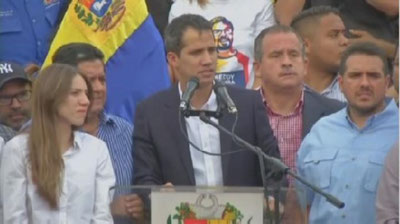 'Xuan Guaydo Karakasga qaytdi 'ning rasmi