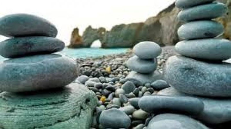 'Gresiyada sayyohlarga toshlarni olib ketish taqiqlandi'ning rasmi