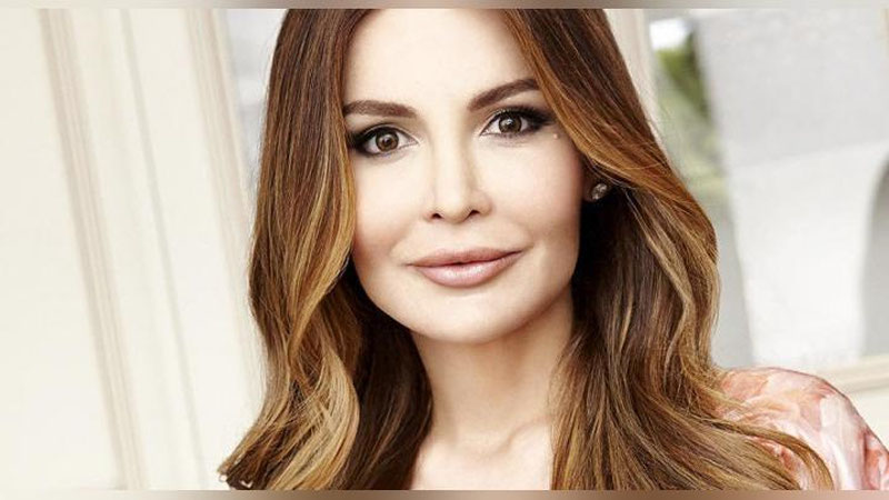 'Лола Каримова-Тиллаева орден билан мукофотланди 'ning rasmi