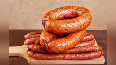 'Dudlangan kolbasadagi zaharli moddalar tamaki zararidan kam emas​'ning rasmi