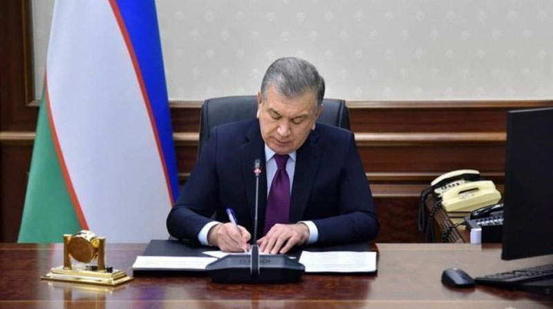 'Шавкат Мирзиёев бир гуруҳ ҳарбийлар ва ҳуқуқни ҳимоя қилиш органи ходимларини мукофотлади (рўйхат)'ning rasmi