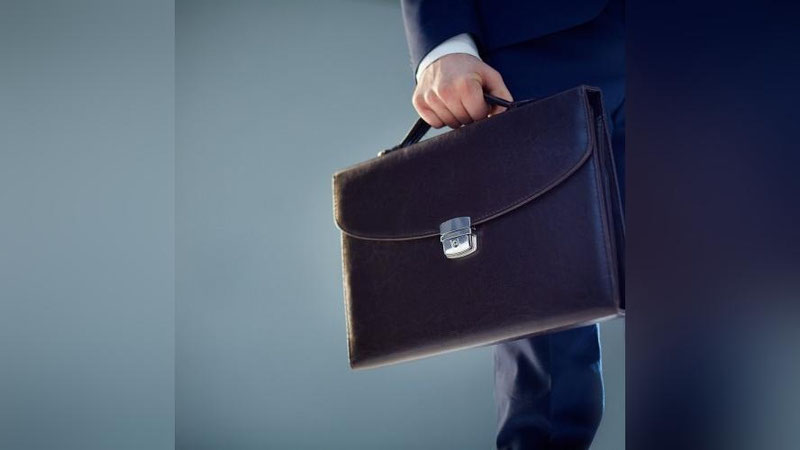 'O`zbekistonning Quvayt va Qatar elchixonalariga yangi elchi tayinlandi'ning rasmi