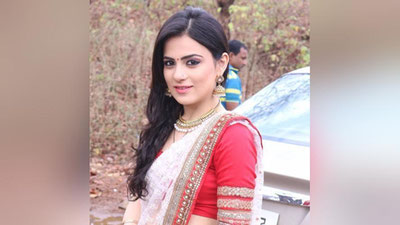 '«Senga oshiqman»dagi Radxika Madan. Raqs sahnasida tasvirga olish maydonigacha...'ning rasmi