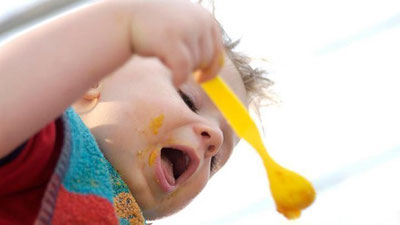 '12 милионтадан зиёд заҳарланган болалар озуқаси қадоқланган банкалар 83 та мамлакатдан қайтариб олинмоқда'ning rasmi