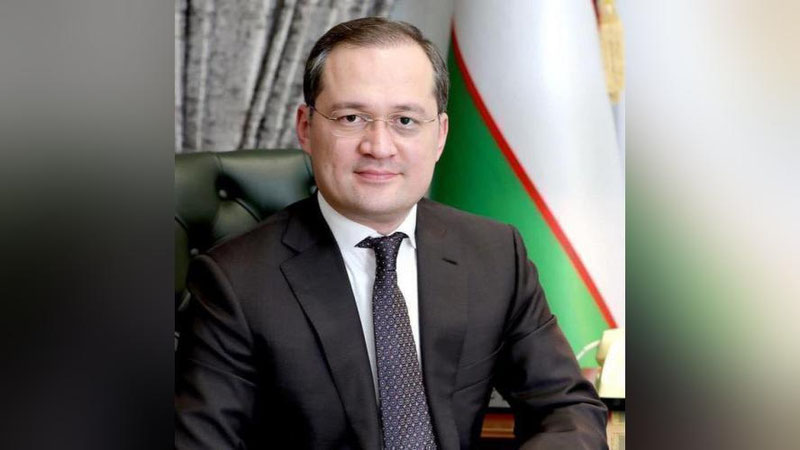 'Комилжон Алламжонов: “Жаҳонгир Отажоновни қўшиғини тинглашимиз учун бизга лицензия керак эмас!”'ning rasmi