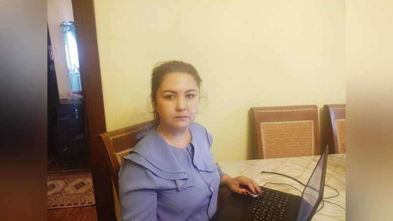 'Биз уйдамиз, сиз ҳам уйда қолинг ва “Darakchi.uz” ни кузатиб боринг!'ning rasmi