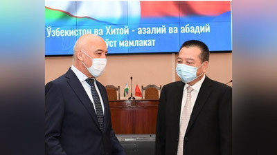 'Xitoylik mutaxassislar bilan koronavirusga qarshi kurashda hamkorlikni yanada kengaytirishga oid shartnoma imzolandi'ning rasmi