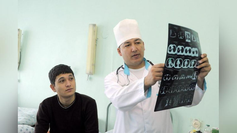 'ССВ дори воситаларининг ножўя таъсирларидан огоҳлантирмоқда'ning rasmi