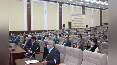 'Qashqadaryoda pandemiya paytida vafot etgan shifokorlarning oilasiga bir martalik pul mukofoti beriladi'ning rasmi