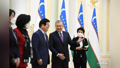 'Prezident Janubiy Koreya parlamenti delegasiyasini qabul qildi'ning rasmi