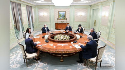 'Shavkat Mirziyoev EXHT raisi bilan uchrashdi'ning rasmi