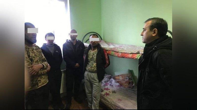 'Rossiyada pulsiz ko`chada qolgan 6 nafar O`zbekiston fuqarosiga yordam ko`rsatildi'ning rasmi