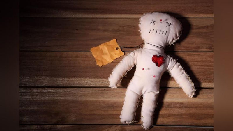 'Buxoroda yigit sevgan qizini qaytarish uchun "folbin"ga 3 000 dollar berdi. Natija...'ning rasmi