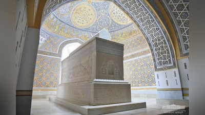 'Prezident Surxondarayodagi Hakim Termiziy maqbarasini ziyorat qildi'ning rasmi