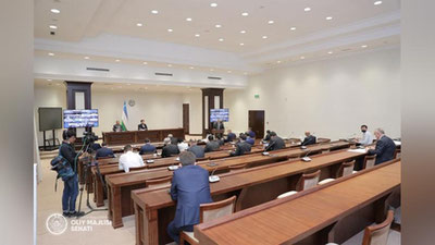 'Senatning o`n oltinchi yalpi majlisi o`z ishini davom ettirmoqda'ning rasmi