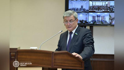 'Senat “Oyoqyalang sudrashdi. Qonunni oyoqosti qilishdi” qabilidagi  xabarlarga munosabat bildirdi'ning rasmi