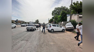 'Parkent tumanida 8 ta avtomobil ishtirokida YTH sodir bo`ldi'ning rasmi