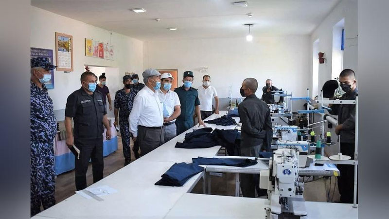 'Qashqadaryodagi vakil mahkumlar ust-boshini tanqid qildi'ning rasmi