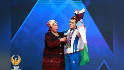 Изрображение 'Тяжелоатлет Достон Якубов завоевал звание чемпиона мира в Ташкенте (фото)'