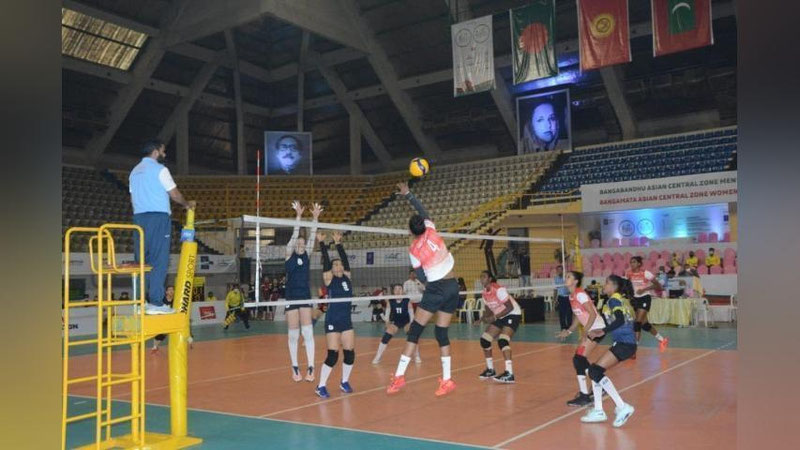 'Волейбол: “Challenge CUP-2021” мусобақасида ўзбекистонлик аёллар пешқадамлик қилмоқда'ning rasmi