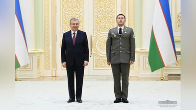 'Президент ҳарбий хизматчилар ва ҳуқуқни муҳофаза қилиш органлари ходимларига орден ва медалларни топширди (фото)'ning rasmi