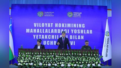 'Наманган ҳокими ёшлар билан учрашувга ўзбек дўпписида келди'ning rasmi