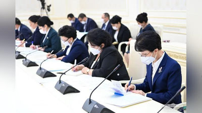 'Оилада аёлларнинг ҳуқуқий ҳимоясини кучайтиришимиз шарт – Президент'ning rasmi