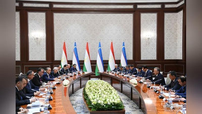 'Ўзбекистон ва Тожикистон Республикалари ўртасида қандай ҳужжатлар имзоланди?'ning rasmi