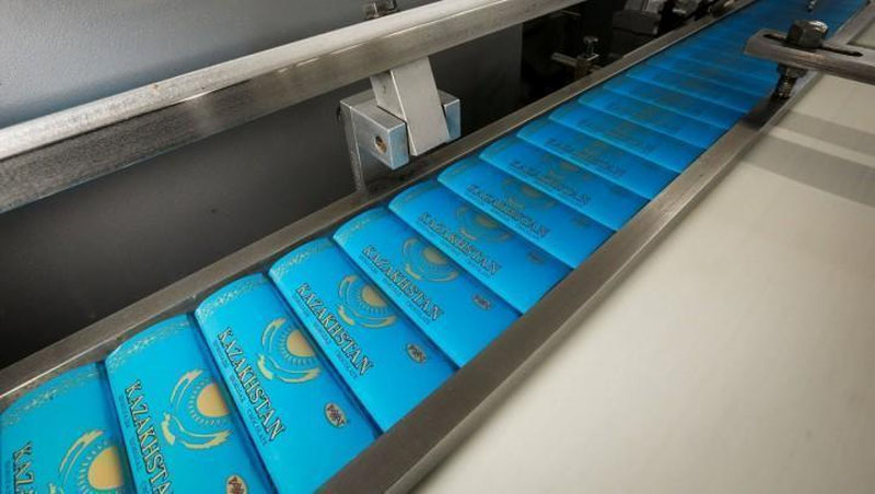 Изрображение 'Фабрика «Рахат» в Казахстане приостанавливает производство из-за дефицита сахара'