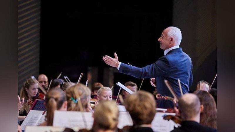 Изрображение 'Владимир Спиваков даст очередной благотворительный концерт в Ташкенте'